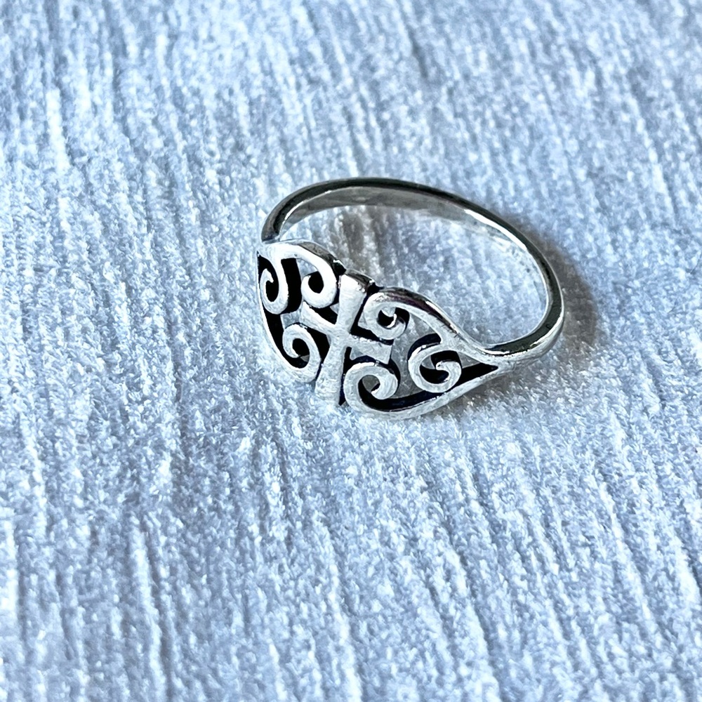 RETIRED Vintage James Avery Sterling Silver CROSS Ring Size 9.5